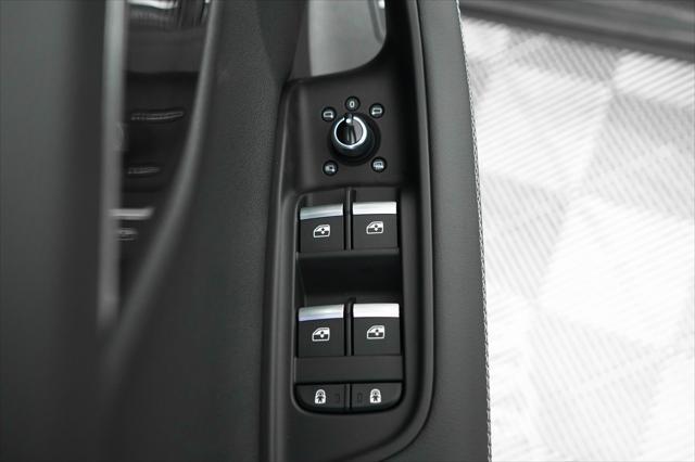 Photo of 2025 Samurai Gray Metallic Audi Q7