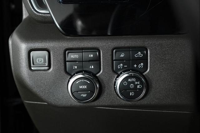 Photo of 2023 Onyx Black GMC Sierra 1500