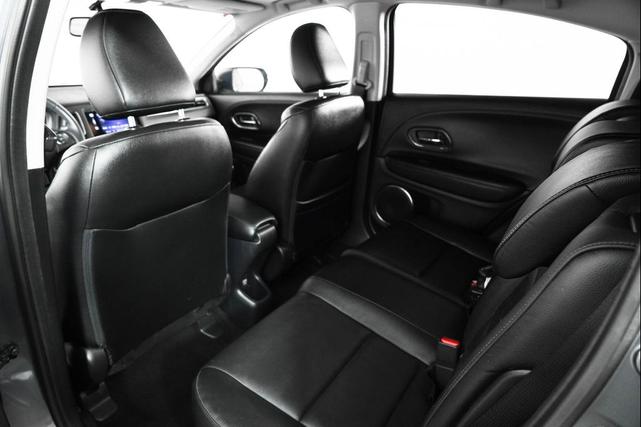 Photo of 2017 Modern Steel Metallic Honda HR-V