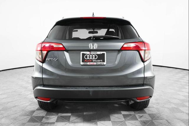 Photo of 2017 Modern Steel Metallic Honda HR-V
