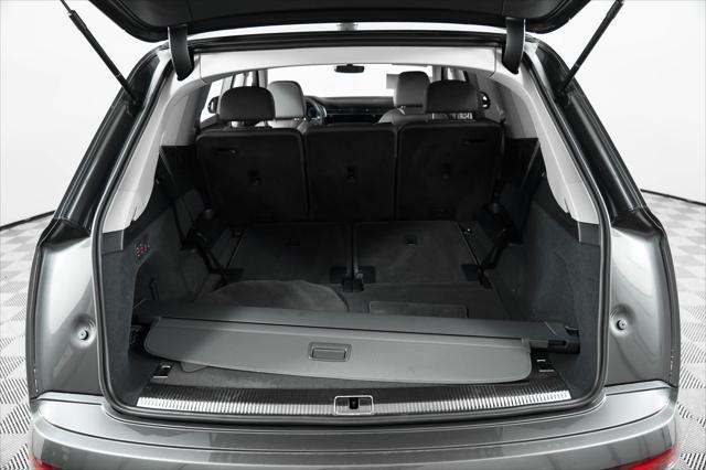 Photo of 2025 Samurai Gray Metallic Audi Q7