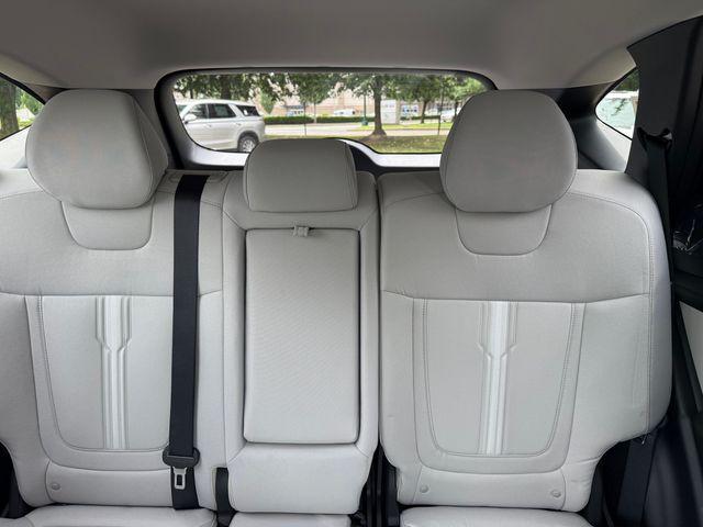 Photo of 2025 Shimmering Silver Hyundai TUCSON