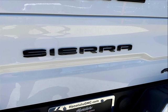 Photo of 2022 Summit White GMC Sierra 1500