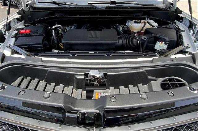 Photo of 2023 Crystal White Tricoat Cadillac Escalade ESV
