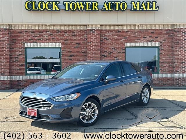 Photo of 2019 Blue Metallic Ford Fusion