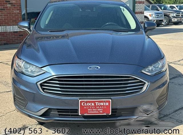 Photo of 2019 Blue Metallic Ford Fusion