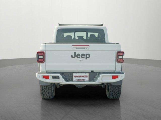 Photo of 2023 Bright White Clearcoat Jeep Gladiator
