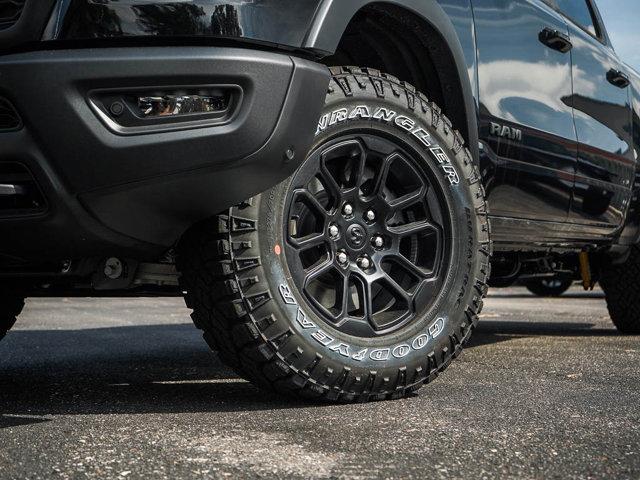 Photo of 2026 Diamond Black Crystal Pearlcoat RAM 1500
