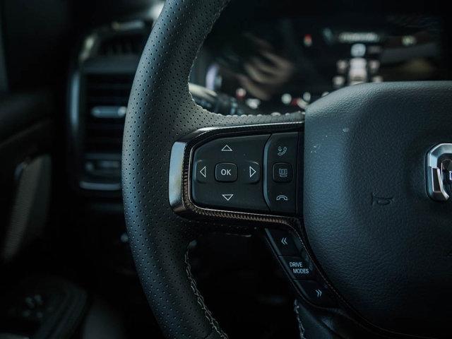 Photo of 2026 Diamond Black Crystal Pearlcoat RAM 1500