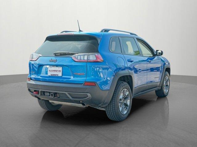 Photo of 2019 Hydro Blue Pearlcoat Jeep Cherokee