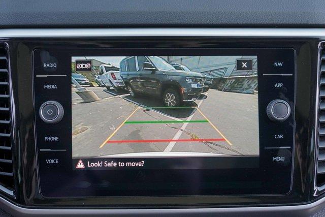 Photo of 2022 Deep Black Pearl Volkswagen Atlas