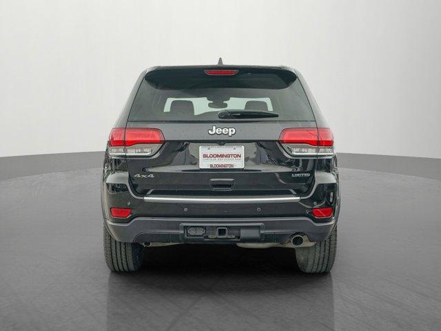 Photo of 2021 Diamond Black Crystal Pearlcoat Jeep Grand Cherokee