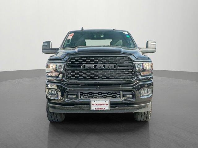Photo of 2024 Diamond Black Crystal Pearlcoat RAM 2500
