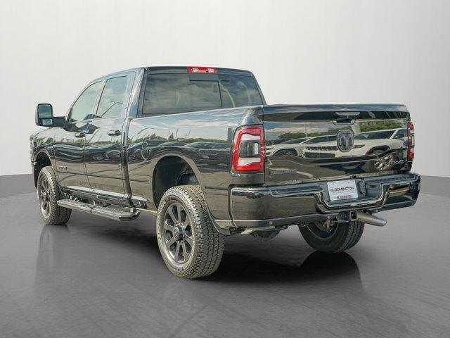 Photo of 2024 Diamond Black Crystal Pearlcoat RAM 2500