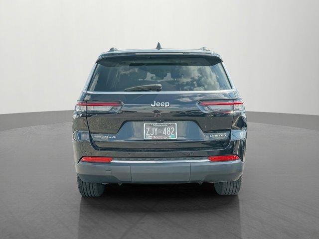 Photo of 2021 Diamond Black Crystal Pearlcoat Jeep Grand Cherokee L