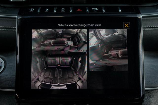 Photo of 2021 Diamond Black Crystal Pearlcoat Jeep Grand Cherokee L
