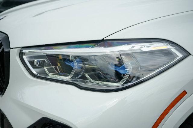 Photo of 2022 Alpine White BMW X5