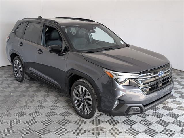 Photo of 2025 Magnetite Gray Metallic/Crystal Black Silica Subaru Forester Hybrid