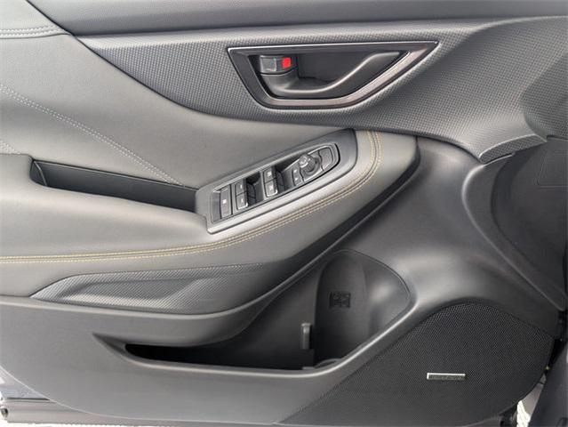 Photo of 2025 Magnetite Gray Metallic Subaru Forester