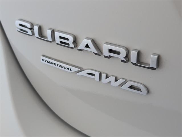 Photo of 2022 Crystal White Pearl Subaru Legacy