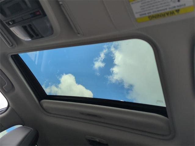 Photo of 2025 Crystal White Pearl Subaru Crosstrek