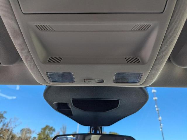 Photo of 2025 Oxford White Ford Escape
