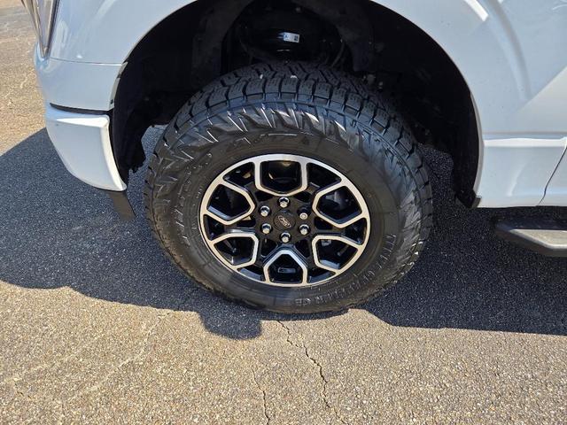 Photo of 2023 Oxford White Ford F-150