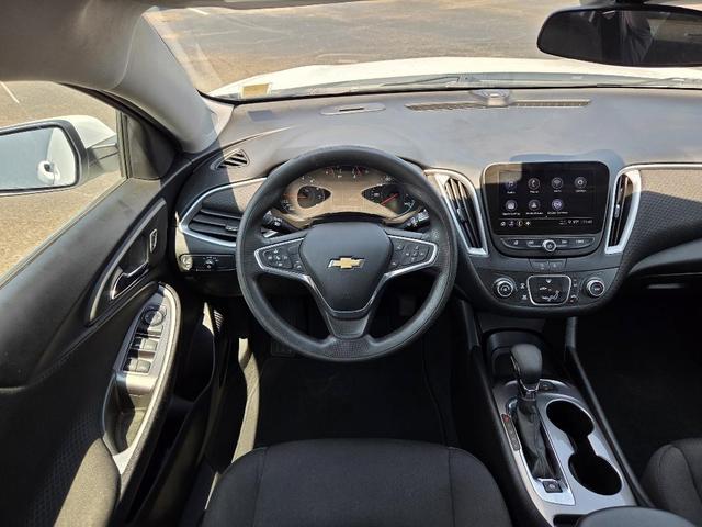 Photo of 2024 Summit White Chevrolet Malibu