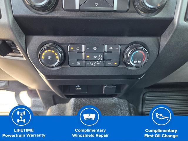 Photo of 2021 Oxford White Ford F-250