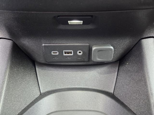 Photo of 2024 Summit White Chevrolet Malibu