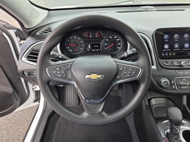 Photo of 2024 Summit White Chevrolet Malibu