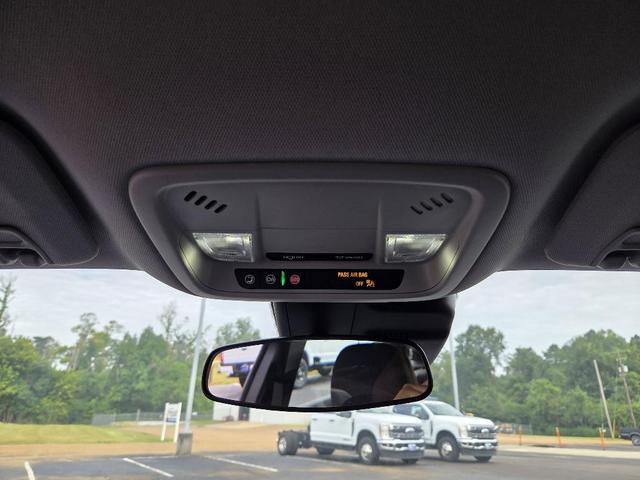Photo of 2024 Summit White Chevrolet Malibu
