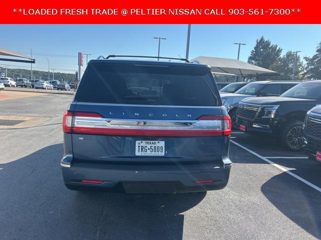 Photo of 2019 Blue Diamond Metallic Lincoln Navigator