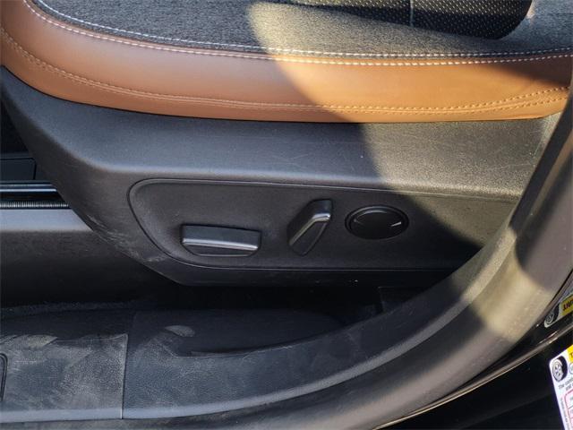 Photo of 2022 SHADOW BLACK Ford Bronco Sport