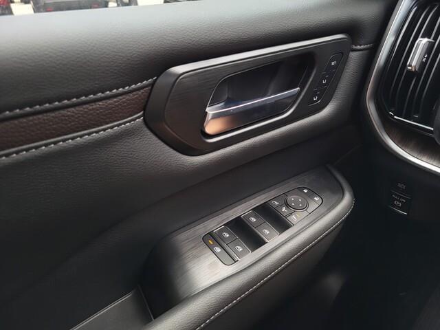 Photo of 2025 Coulis Red Pearl Nissan Armada