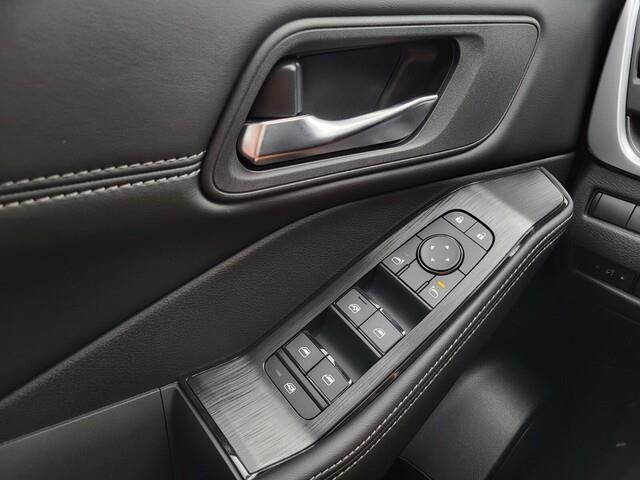 Photo of 2025 Brilliant Silver Metallic Nissan Rogue