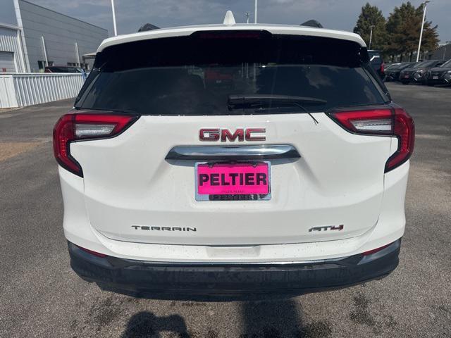 Photo of 2023 Summit White GMC Terrain