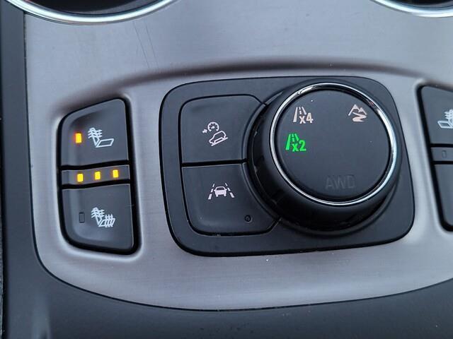 Photo of 2023 Summit White GMC Terrain