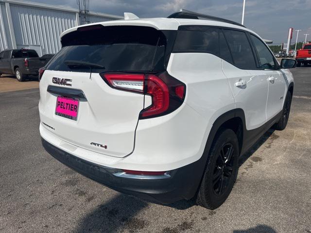 Photo of 2023 Summit White GMC Terrain