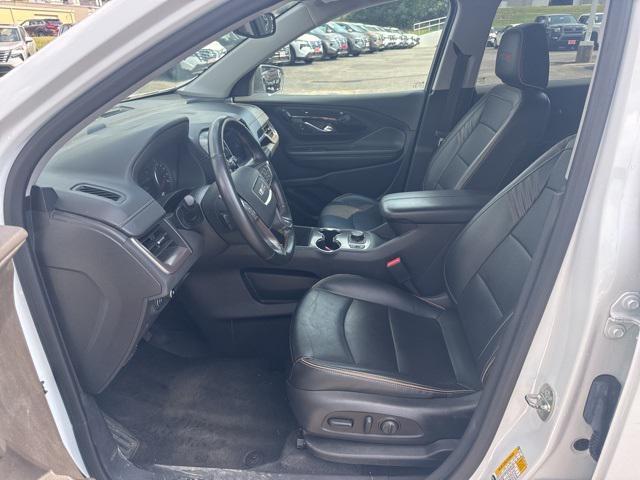 Photo of 2023 Summit White GMC Terrain