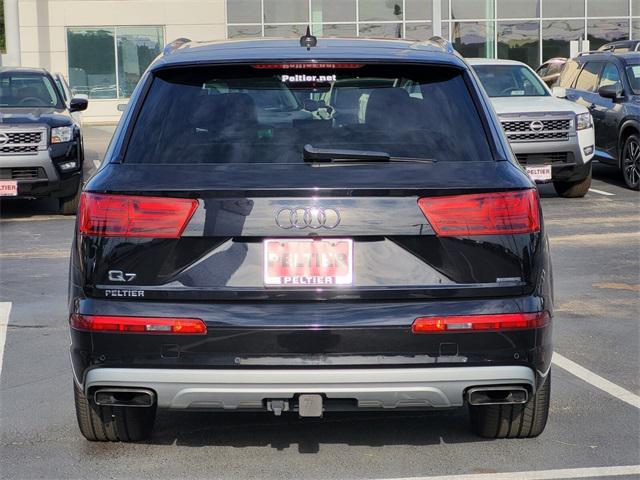 Photo of 2019 Orca Black Metallic Audi Q7