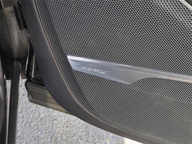 Photo of 2019 Orca Black Metallic Audi Q7