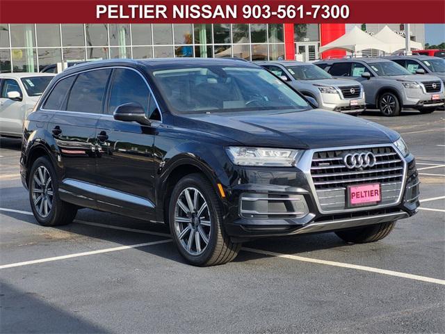 Photo of 2019 Orca Black Metallic Audi Q7