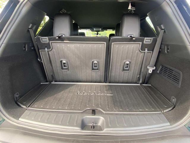 Photo of 2025 Obsidian Green Nissan Pathfinder