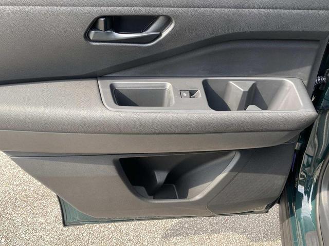 Photo of 2025 Obsidian Green Nissan Pathfinder