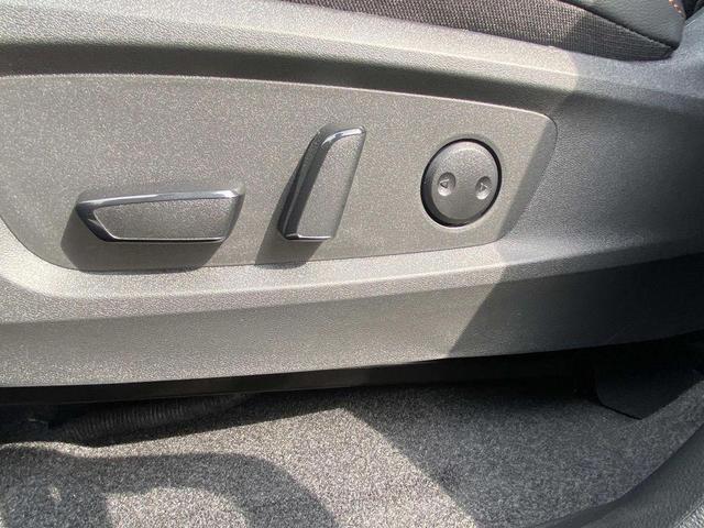 Photo of 2025 Obsidian Green Nissan Pathfinder