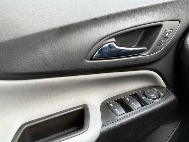 Photo of 2023 Sterling Gray Metallic Chevrolet Equinox