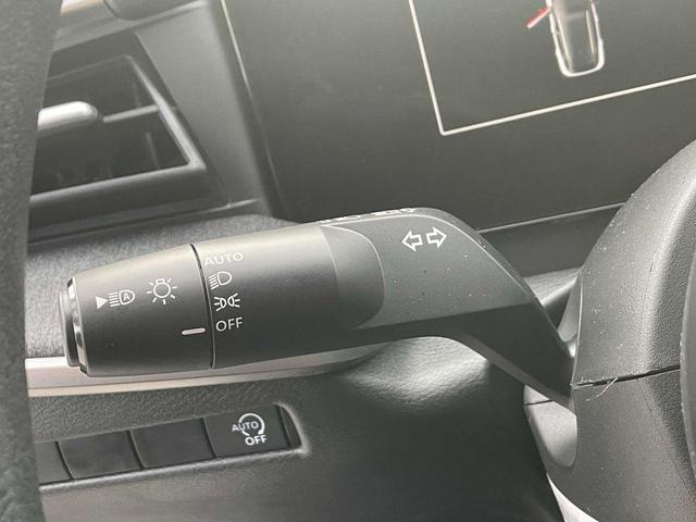 Photo of 2026 Gun Metallic Nissan Kicks