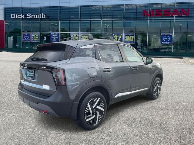 Photo of 2026 Gun Metallic Nissan Kicks
