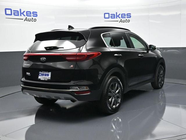 Photo of 2020 Black Cherry Pearl Kia Sportage
